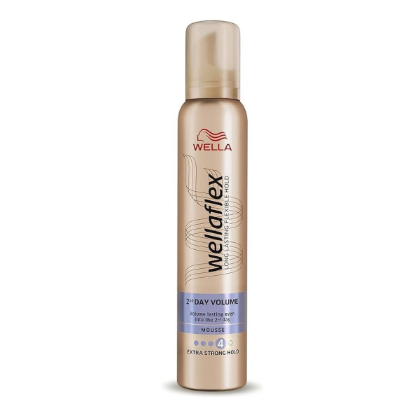 Wella Wellaflex 2nd Day Volume Extra Strong Hold Saç Köpüğü 200ml - 1